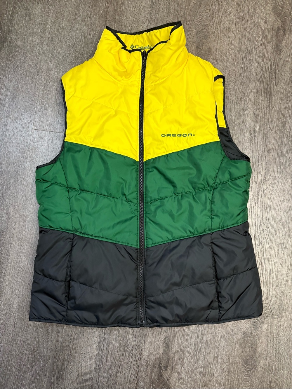 Oregon Ducks Reversible Puffer Vest Columbia Women’s Medium Men’s XS/Small UO